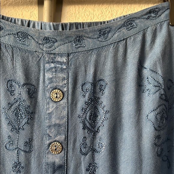 Soft Surroundings Navy Embroidered A-Line Skirt size XS NEW - Picture 2 of 5